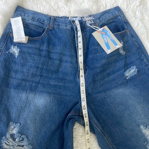 Wax Jean Los Angeles 90s Straight Leg Jeans - Picture 5 of 9